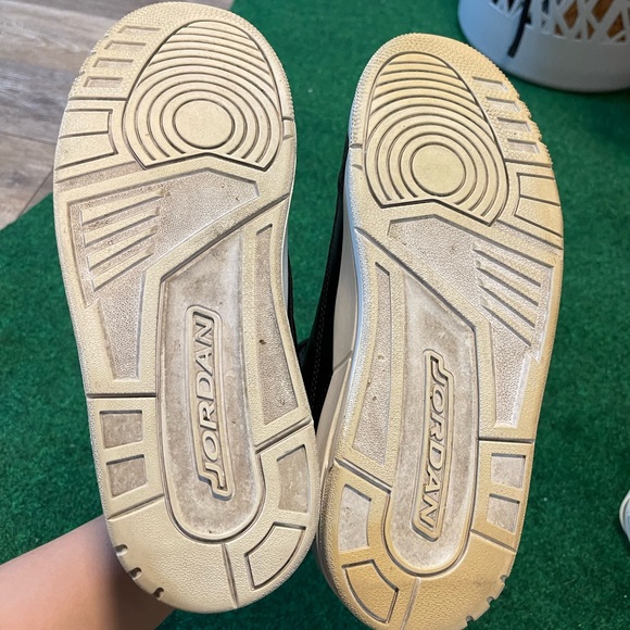 All black Jordan 3’s - Picture 3 of 8